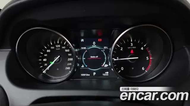 Land Rover Discovery Sport 2019 — Photo 39/39