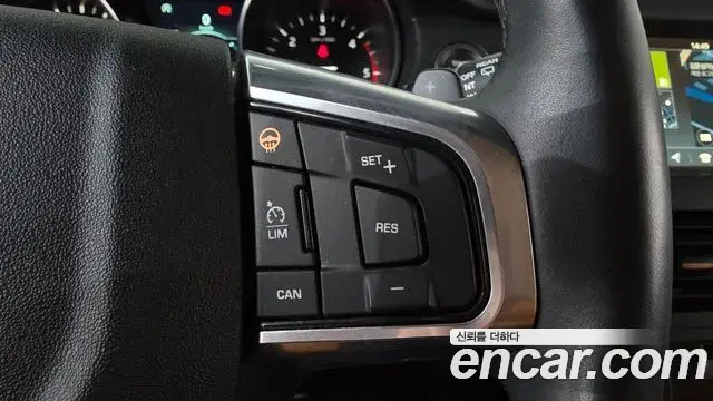 Land Rover Discovery Sport 2019 — Photo 14/39