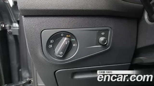 Volkswagen Tiguan Allspace 2018 — ფოტო 28/34