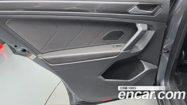 Volkswagen Tiguan Allspace 2018 — ფოტო 16/34