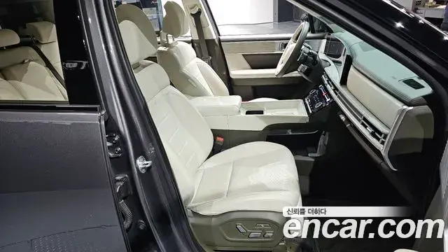 Hyundai Santa Fe 2024 — Photo 15/35