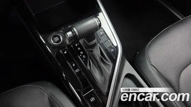 Kia Niro 2022 — Фото 9/20