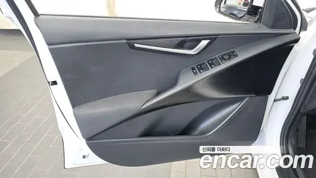 Kia Niro 2022 — Photo 20/30
