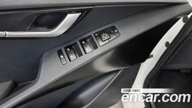 Kia Niro 2022 — Photo 1/30
