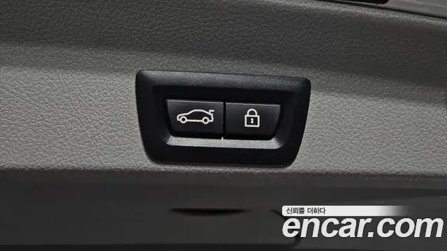 BMW 4 Series 2019 — Photo 8/33