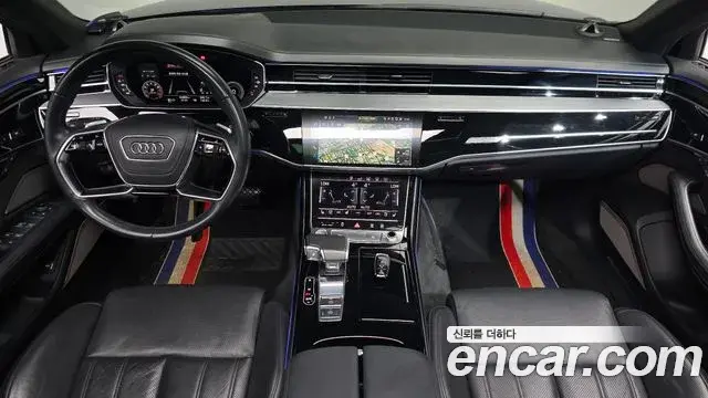Audi A8 2019 — Фото 10/20