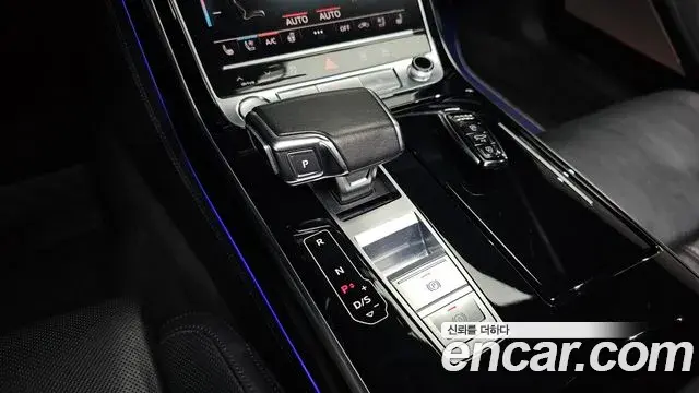 Audi A8 2019 — Фото 8/20