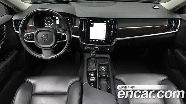 Volvo S90 2018 — Photo 3/20