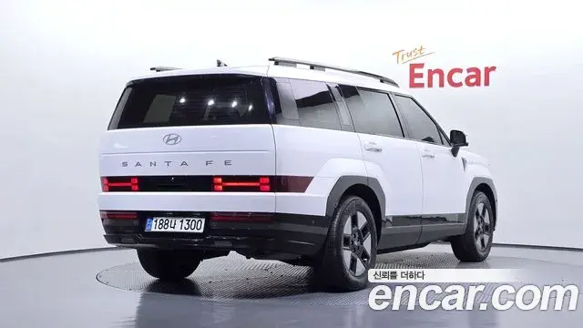 Hyundai Santa Fe 2024 — Photo 2/20