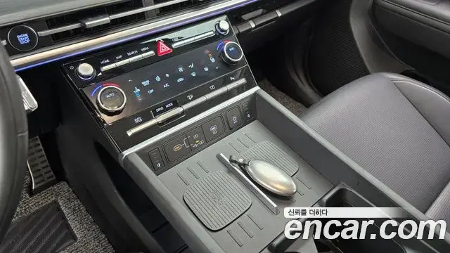 Hyundai Santa Fe 2024 — Photo 17/20