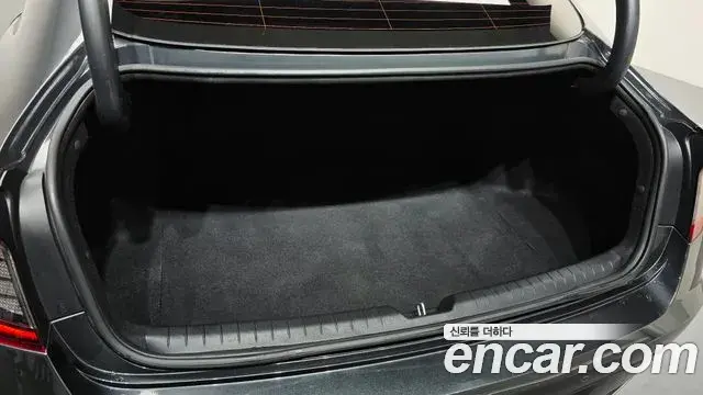 Hyundai Sonata 2019 — Фото 16/20