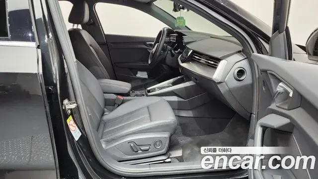Audi A3 2023 — ფოტო 2/20