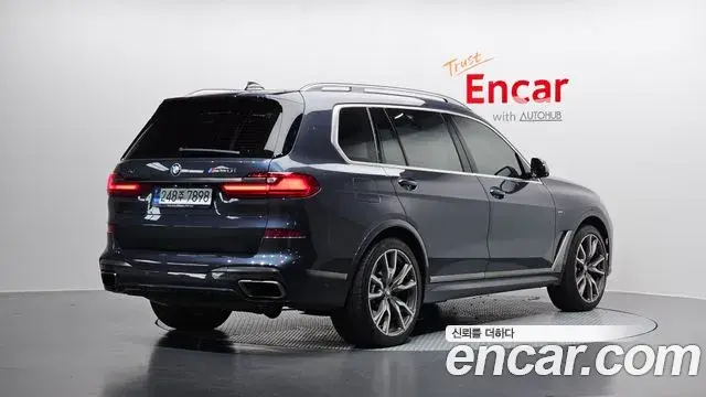 BMW X7 2020 — Фото 2/20