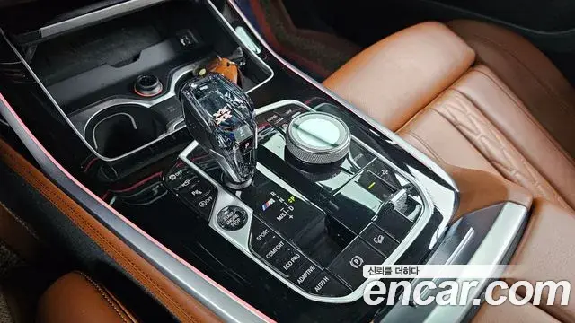 BMW X7 2020 — Фото 9/20