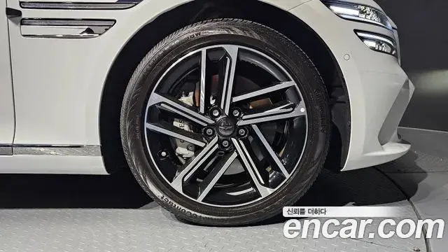 Genesis G80 2025 — ფოტო 34/35