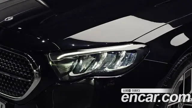 Mercedes-Benz E-Class 2025 — Photo 30/30