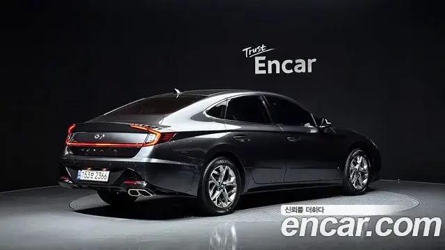 Hyundai Sonata Hybrid 2021 — ფოტო 18/20