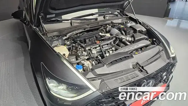 Hyundai Sonata Hybrid 2021 — ფოტო 15/20