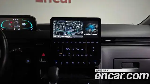 Hyundai Staria 2024 — Фото 13/20