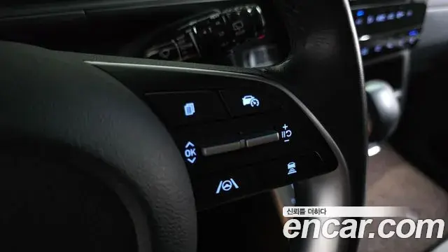 Hyundai Staria 2024 — Фото 15/20