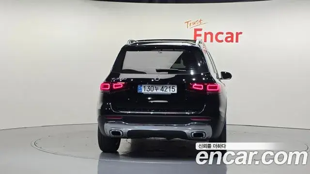 Mercedes-Benz GLB-Class 2020 — Фото 4/20