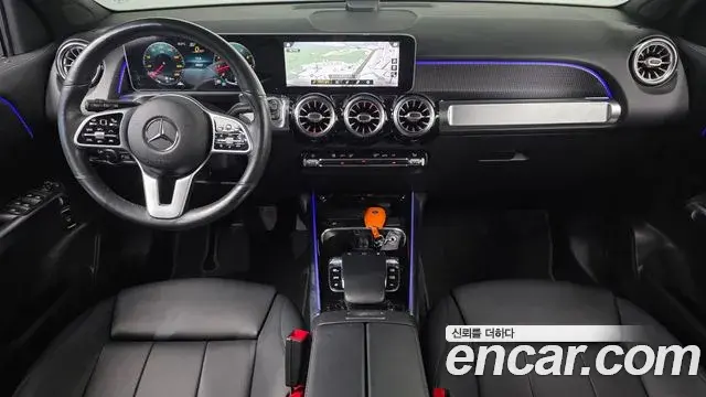Mercedes-Benz GLB-Class 2020 — Фото 7/20