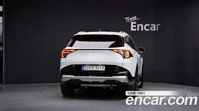 Kia Sportage 2024 — ფოტო 2/36