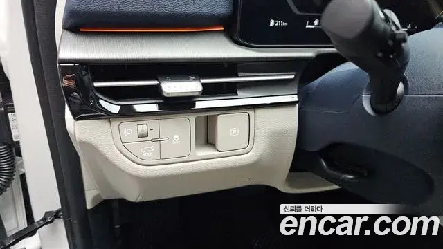 Kia Sportage 2024 — ფოტო 6/36