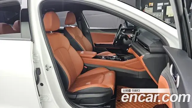 Kia K5 2024 — ფოტო 14/30