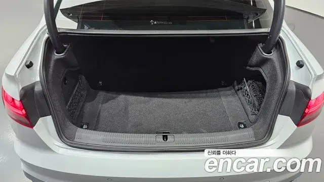 Audi A4 2022 — Photo 30/35