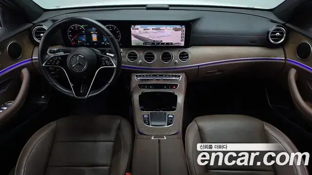 Mercedes-Benz E-Class 2021 — Фото 7/20
