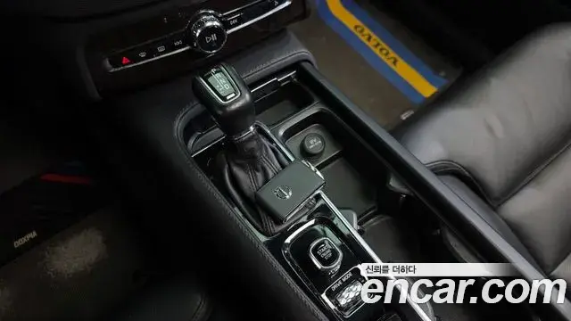 Volvo XC90 2018 — Photo 6/20