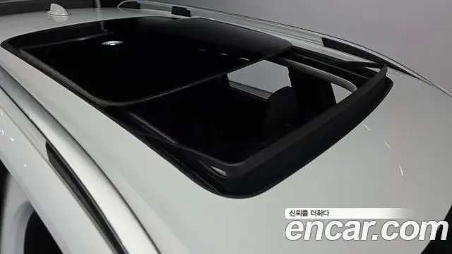 Volvo XC90 2018 — Photo 10/20