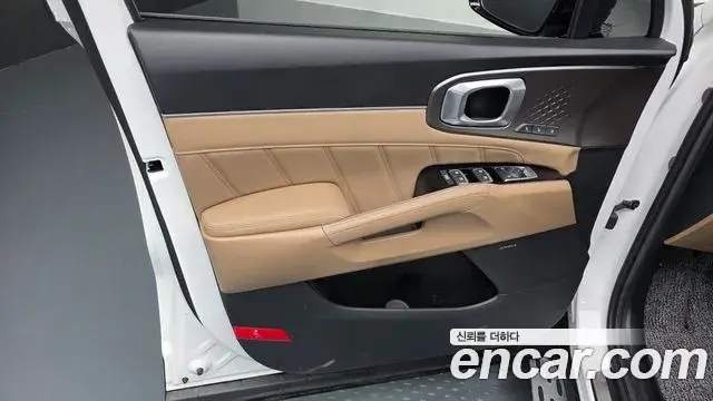 Kia Sorento 2025 — Şəkil 19/35