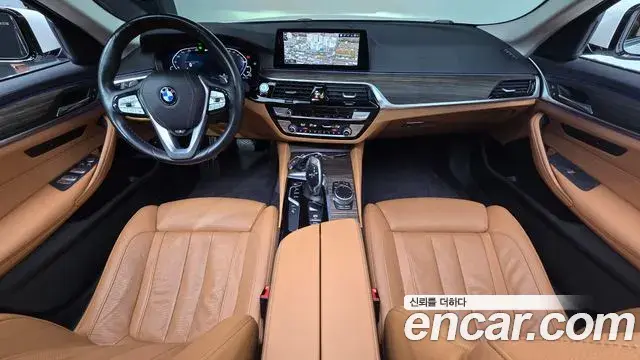 BMW 5 Series 2020 — Фото 7/20
