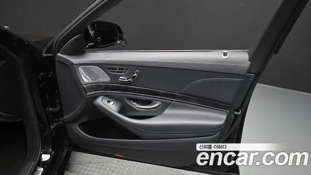 Mercedes-Benz S-Class 2018 — ფოტო 15/36