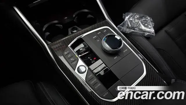 BMW 3 Series 2025 — Фото 9/20