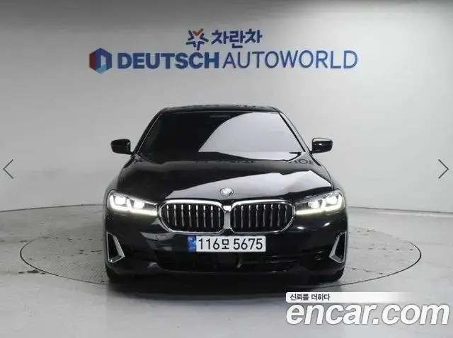 BMW 5 Series 2023 — Фото 9/20