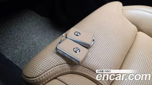 Volvo XC90 2018 — ფოტო 19/35
