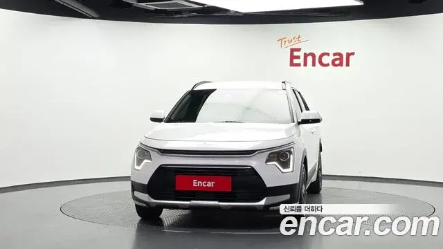 Kia Niro 2022 — Photo 16/31