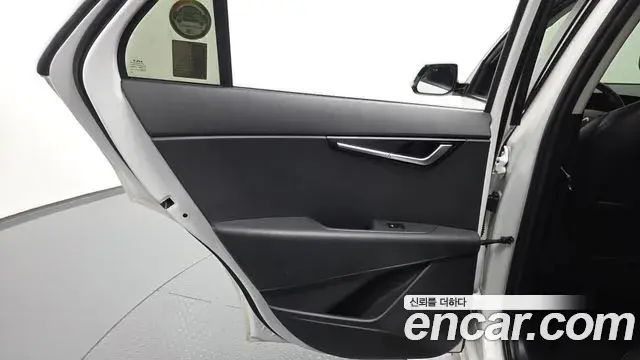 Kia Niro 2022 — Photo 19/31