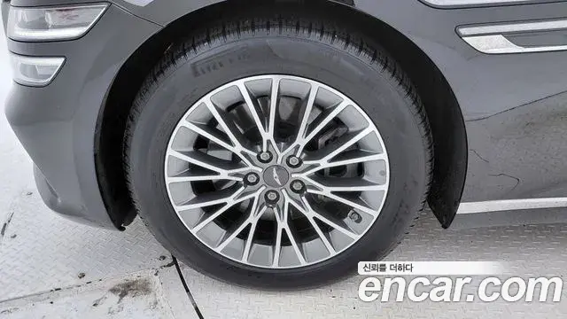 Genesis G80 2022 — Photo 8/20