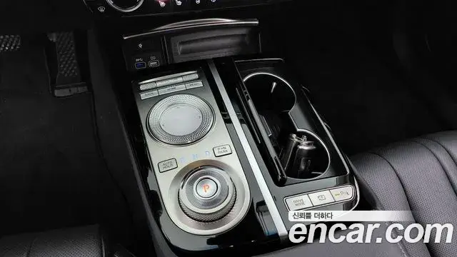 Genesis G80 2022 — Photo 17/20