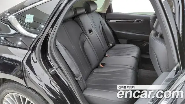 Genesis G80 2022 — Photo 12/20