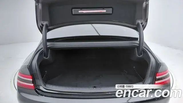Genesis G80 2022 — Photo 10/20
