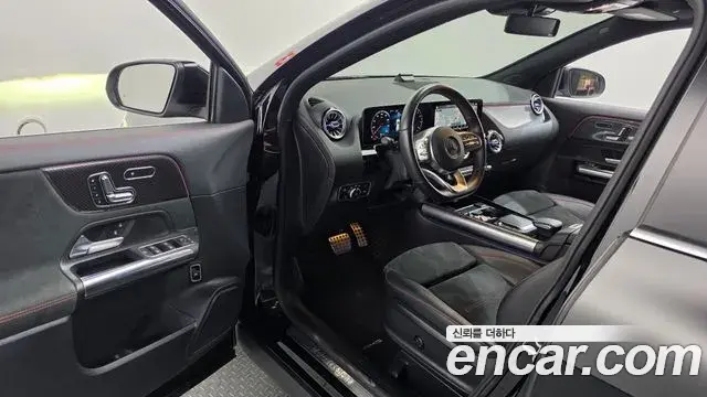 Mercedes-Benz GLA-Class 2020 — Фото 10/20