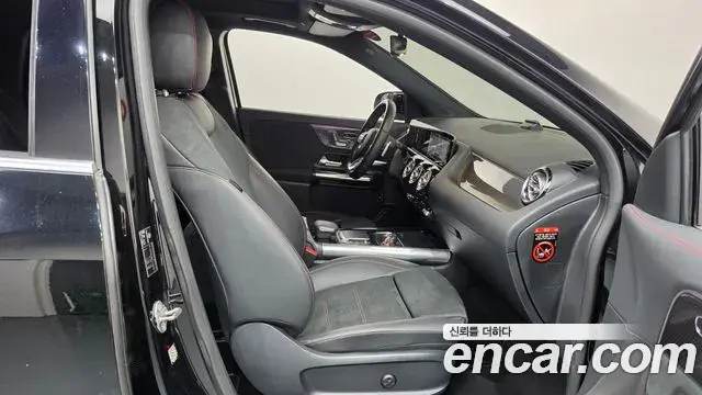 Mercedes-Benz GLA-Class 2020 — Фото 11/20