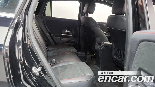 Mercedes-Benz GLA-Class 2020 — Фото 12/20