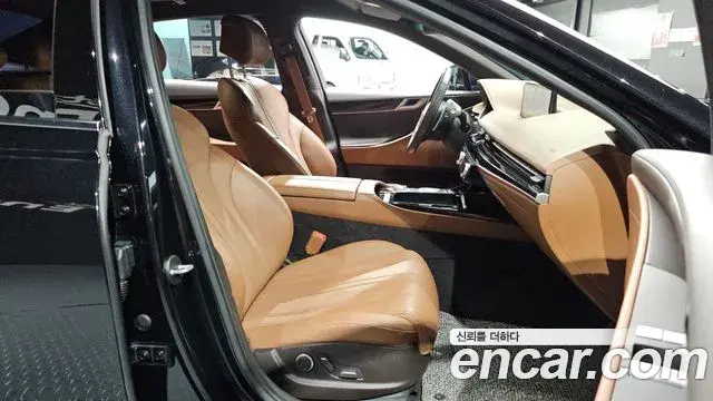 Genesis G80 2020 — Şəkil 33/34