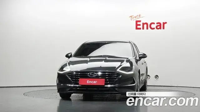 Hyundai Sonata 2019 — Фото 3/20